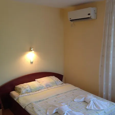 بيت ضيافة Kostadinovi *