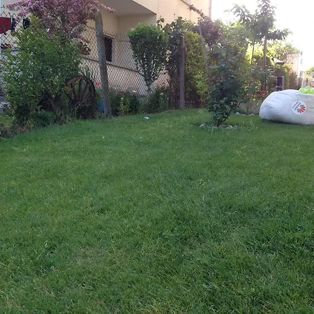 بيت ضيافة Kostadinovi