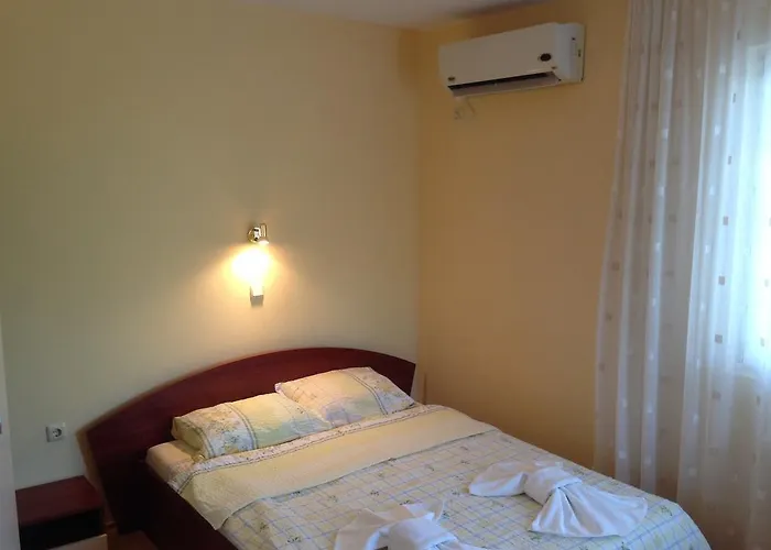 Guest house Kostadinovi *